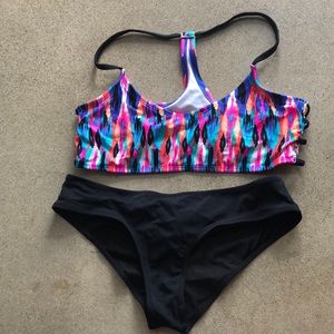 Super cute bikini set!!